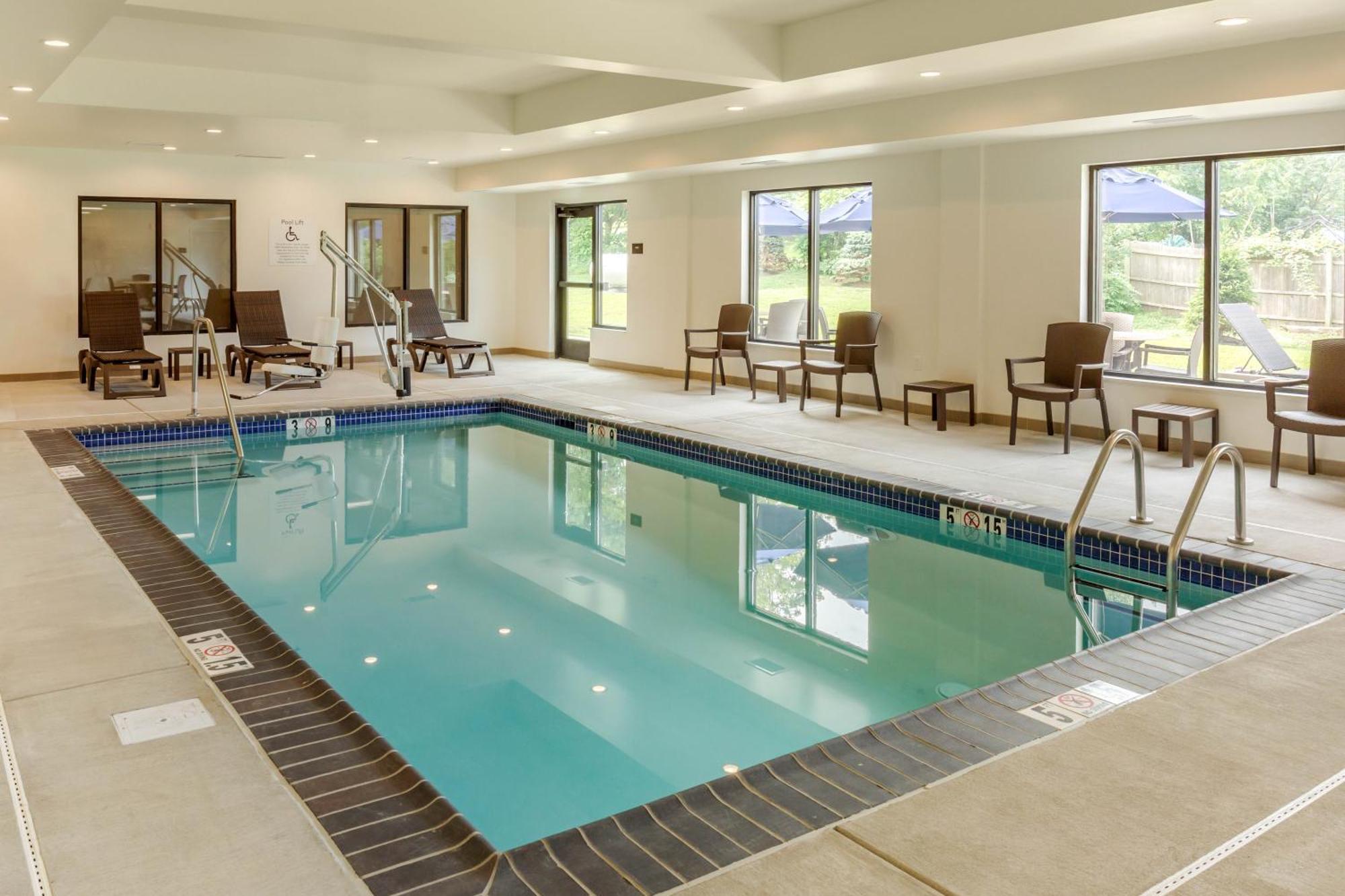 Comfort Inn & Suites Gap Amish Country Εξωτερικό φωτογραφία