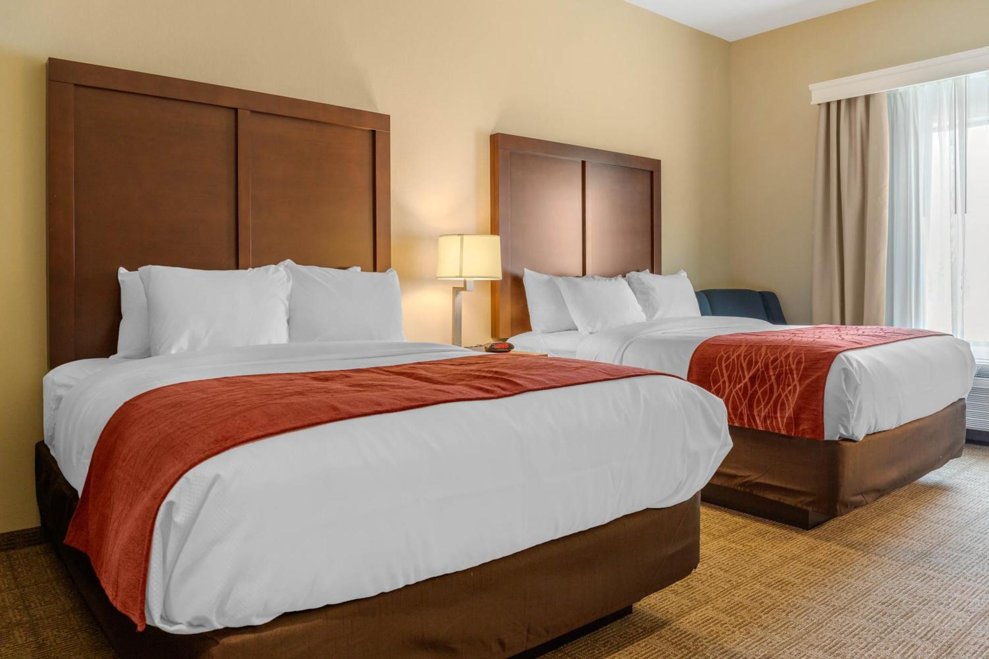 Comfort Inn & Suites Gap Amish Country Εξωτερικό φωτογραφία
