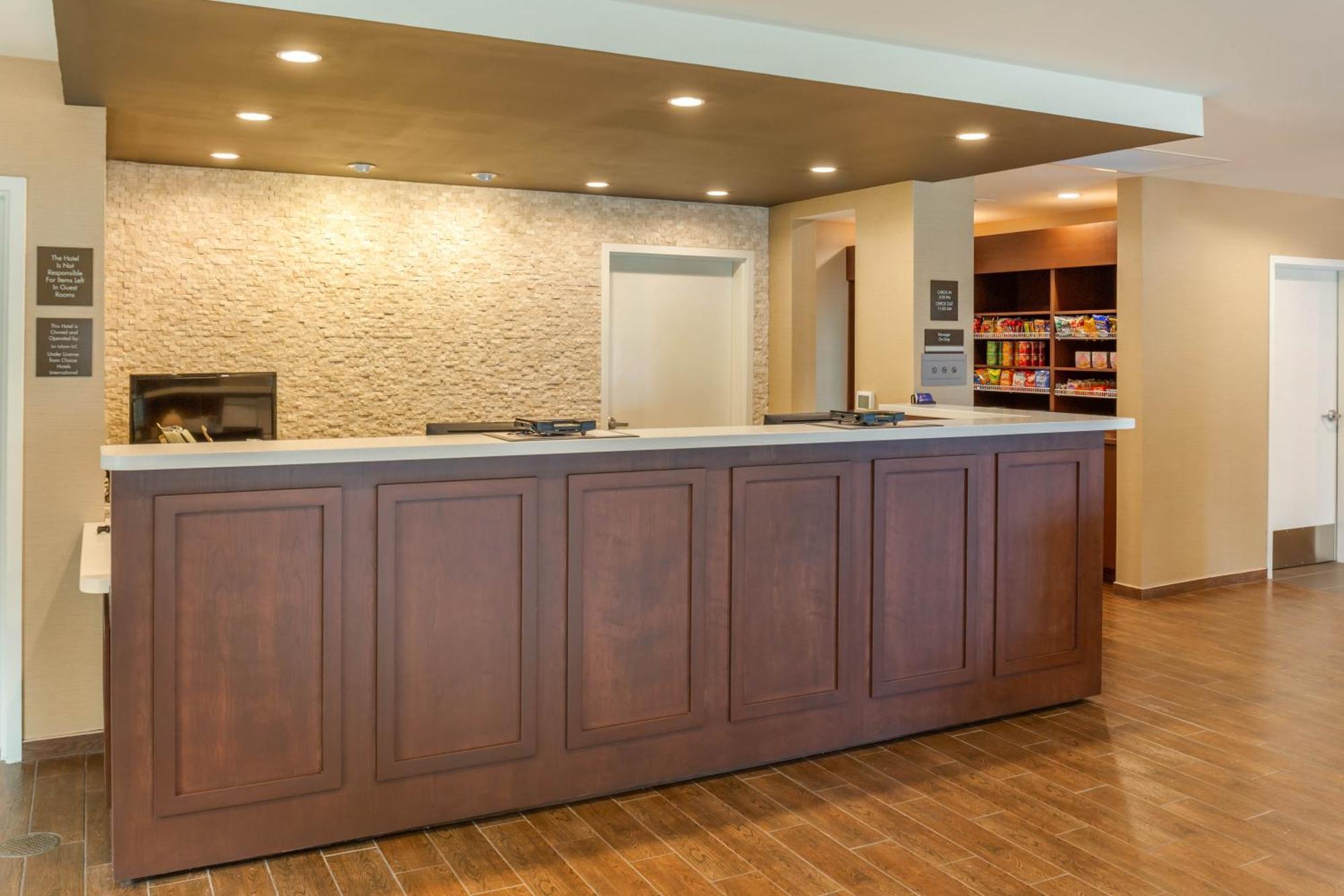 Comfort Inn & Suites Gap Amish Country Εξωτερικό φωτογραφία